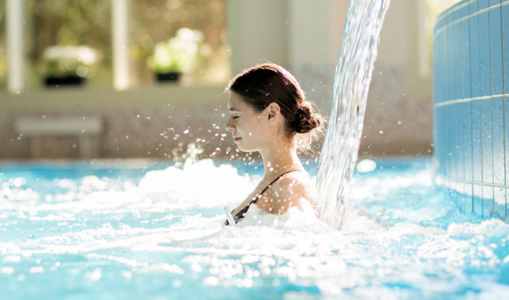 Constructie jacuzzi si piscine cu hidromasaj