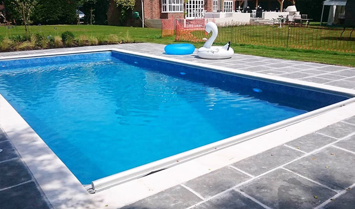 Constructii piscine exterioare